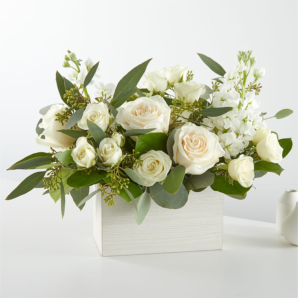 Fresh Linen Box Bouquet – MARIE'S FLOWER & GIFT SHOPPE INC, Moultrie GA