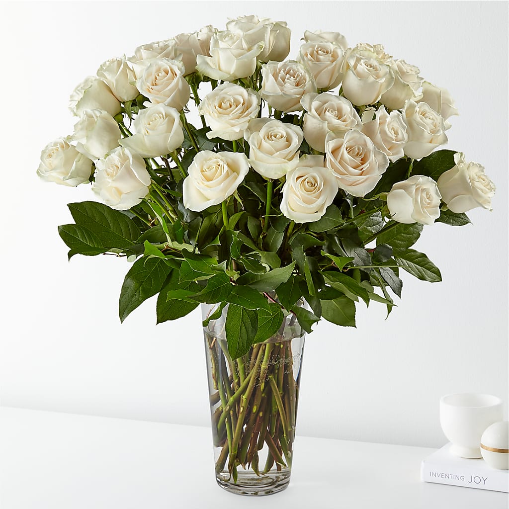 Long Stem White Rose Bouquet – MARIE'S FLOWER & GIFT SHOPPE INC, Moultrie GA
