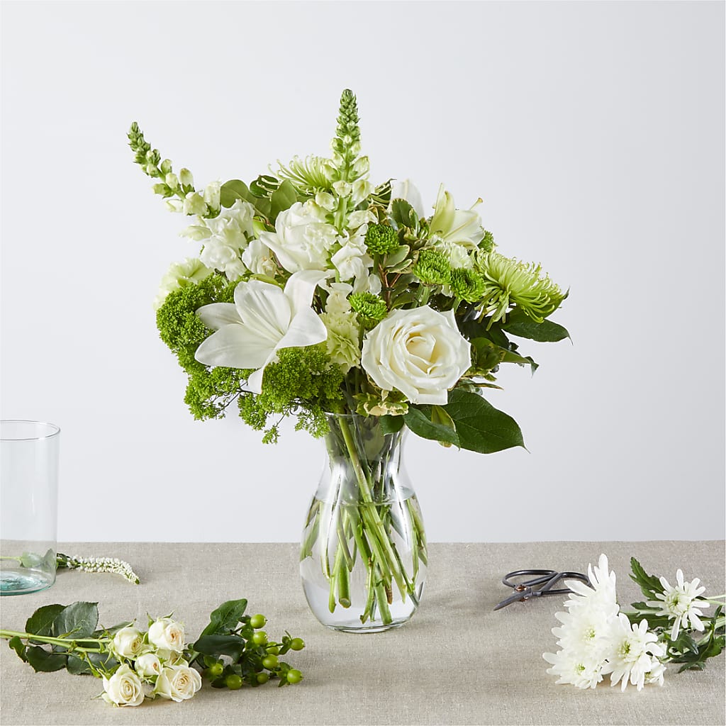 Irish Garden - A Florist Original – MARIE'S FLOWER & GIFT SHOPPE INC, Moultrie GA