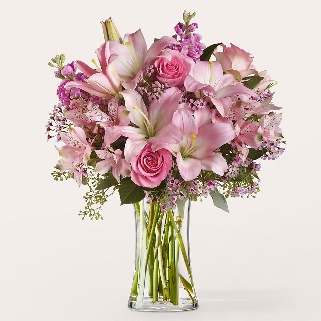 Gentle Gesture Bouquet – MARIE'S FLOWER & GIFT SHOPPE INC, Moultrie GA