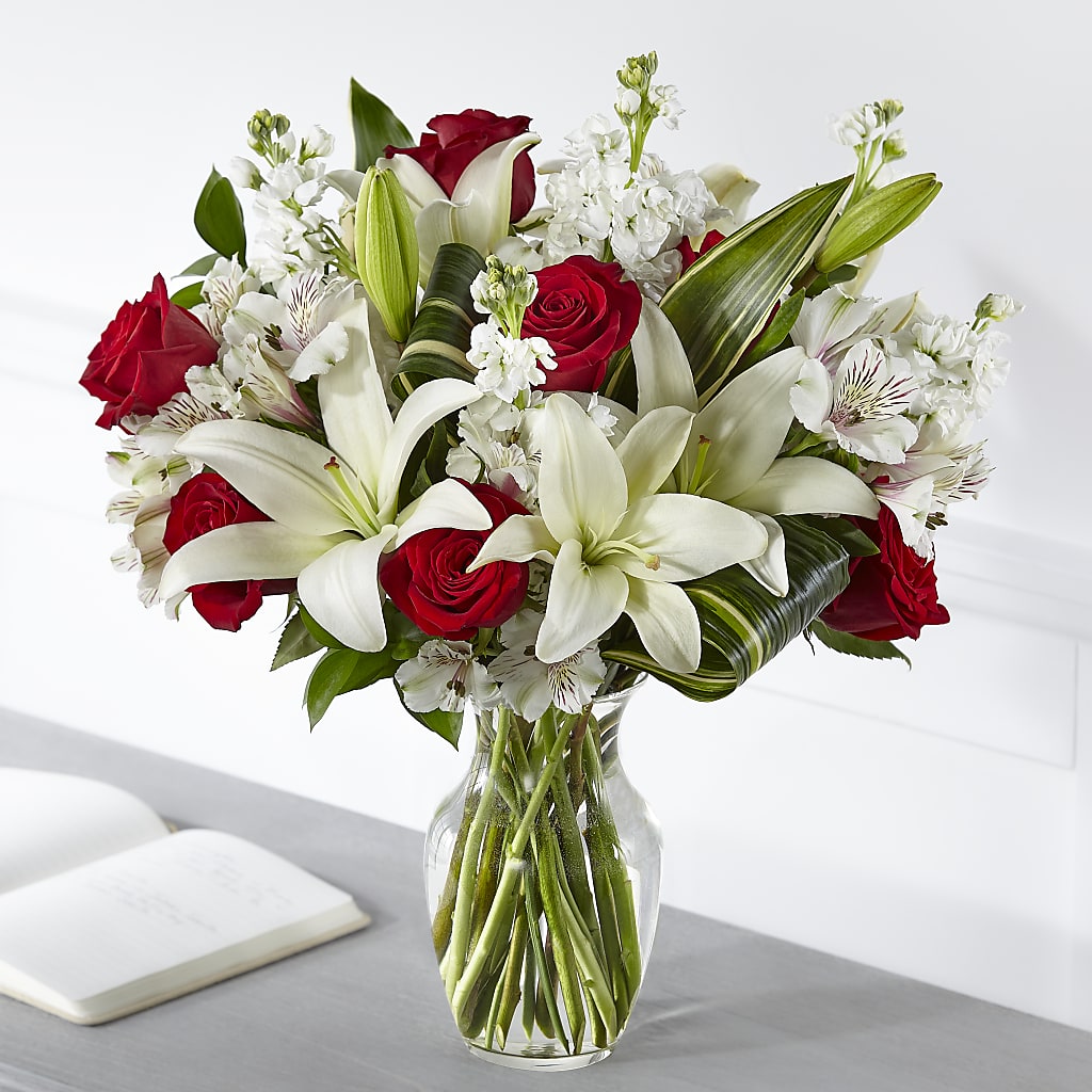 Loving Respect Bouquet – MARIE'S FLOWER & GIFT SHOPPE INC, Moultrie GA
