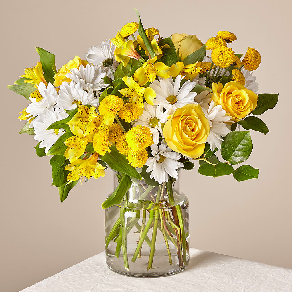 Sunny Sentiments Bouquet – MARIE'S FLOWER & GIFT SHOPPE INC, Moultrie GA