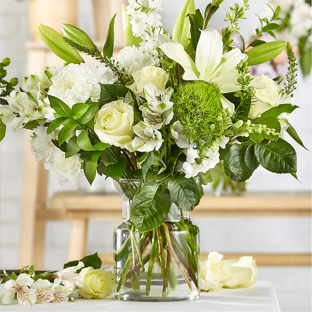 Classic Ivory – A Florist Original – MARIE'S FLOWER & GIFT SHOPPE INC, Moultrie GA