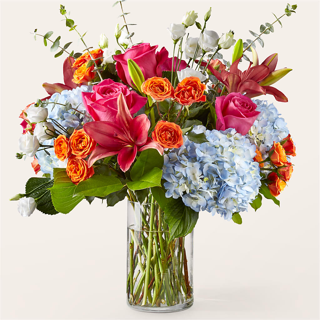Awestruck Luxury Bouquet – MARIE'S FLOWER & GIFT SHOPPE INC, Moultrie GA