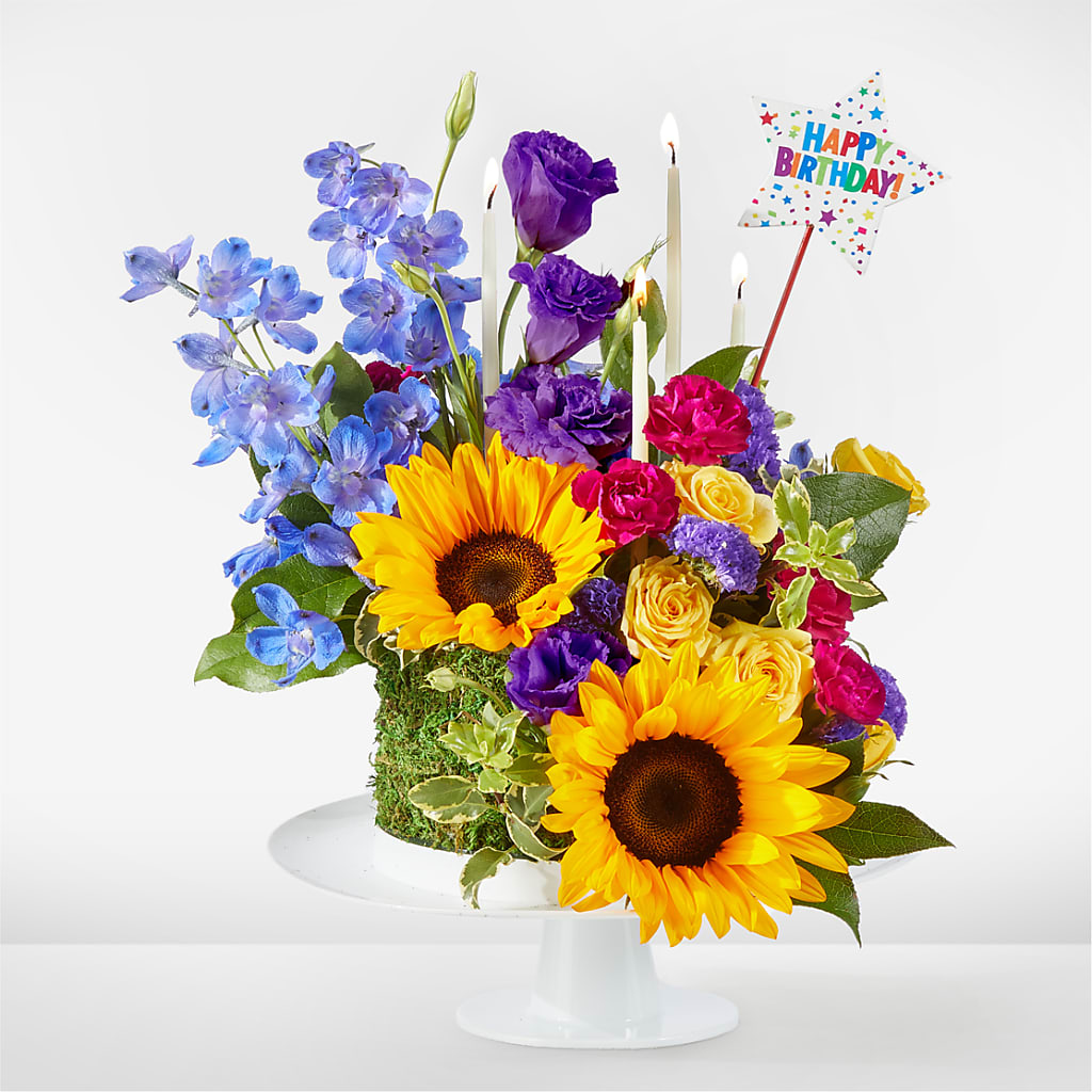 Star of the Day Floral Cake – MARIE'S FLOWER & GIFT SHOPPE INC, Moultrie GA