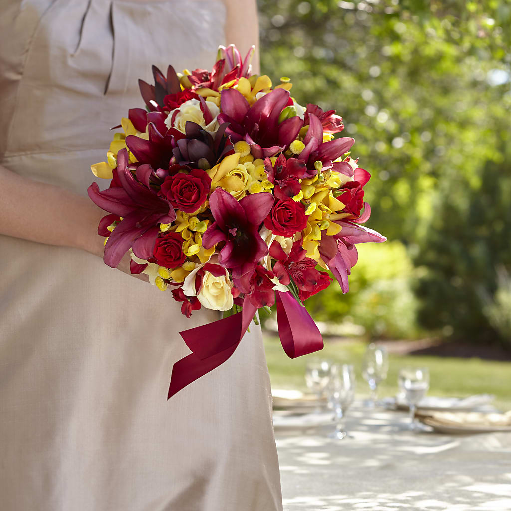 Sunningdale Bouquet – MARIE'S FLOWER & GIFT SHOPPE INC, Moultrie GA