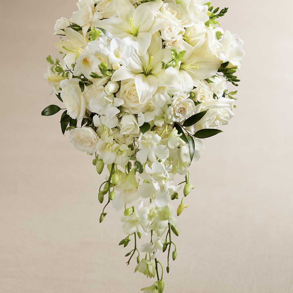 White Wonders Bouquet – MARIE'S FLOWER & GIFT SHOPPE INC, Moultrie GA