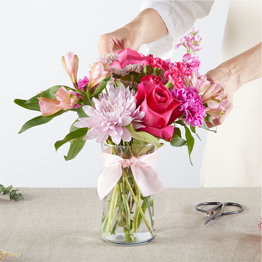 Pink Ribbon - A Florist Original – MARIE'S FLOWER & GIFT SHOPPE INC, Moultrie GA