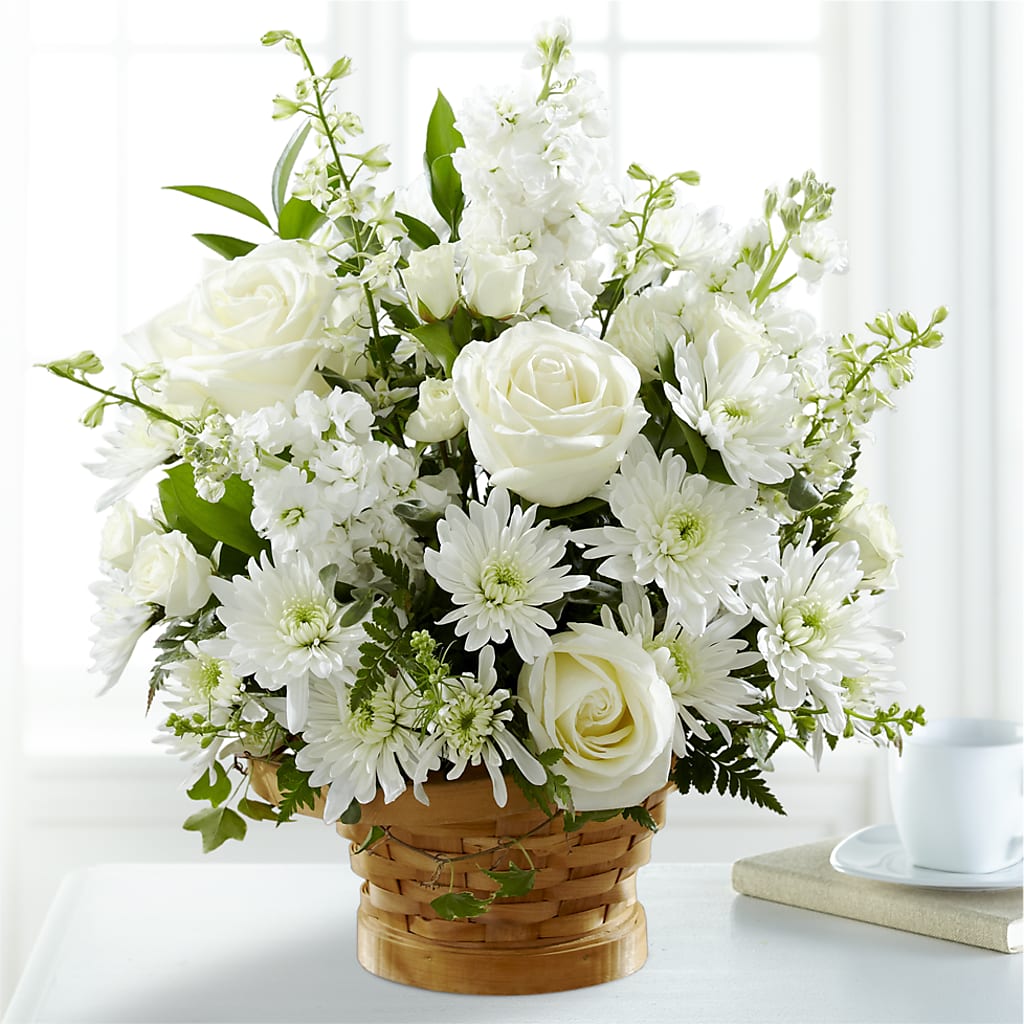 Heartfelt Condolences Arrangement – MARIE'S FLOWER & GIFT SHOPPE INC, Moultrie GA