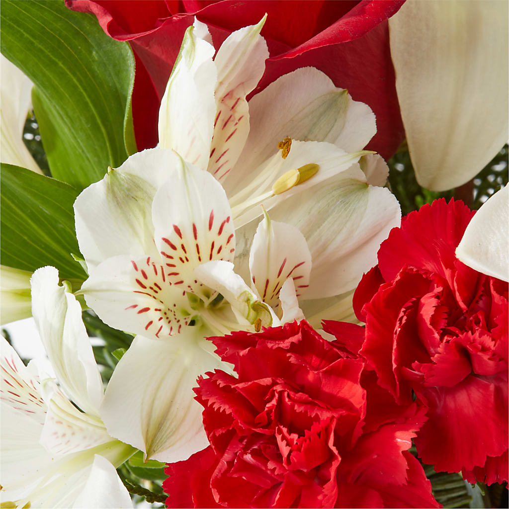 Holiday Season Bouquet – MARIE'S FLOWER & GIFT SHOPPE INC, Moultrie GA
