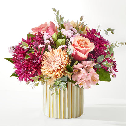 Berry Cobbler Bouquet with Ivory Vase – MARIE'S FLOWER & GIFT SHOPPE INC, Moultrie GA