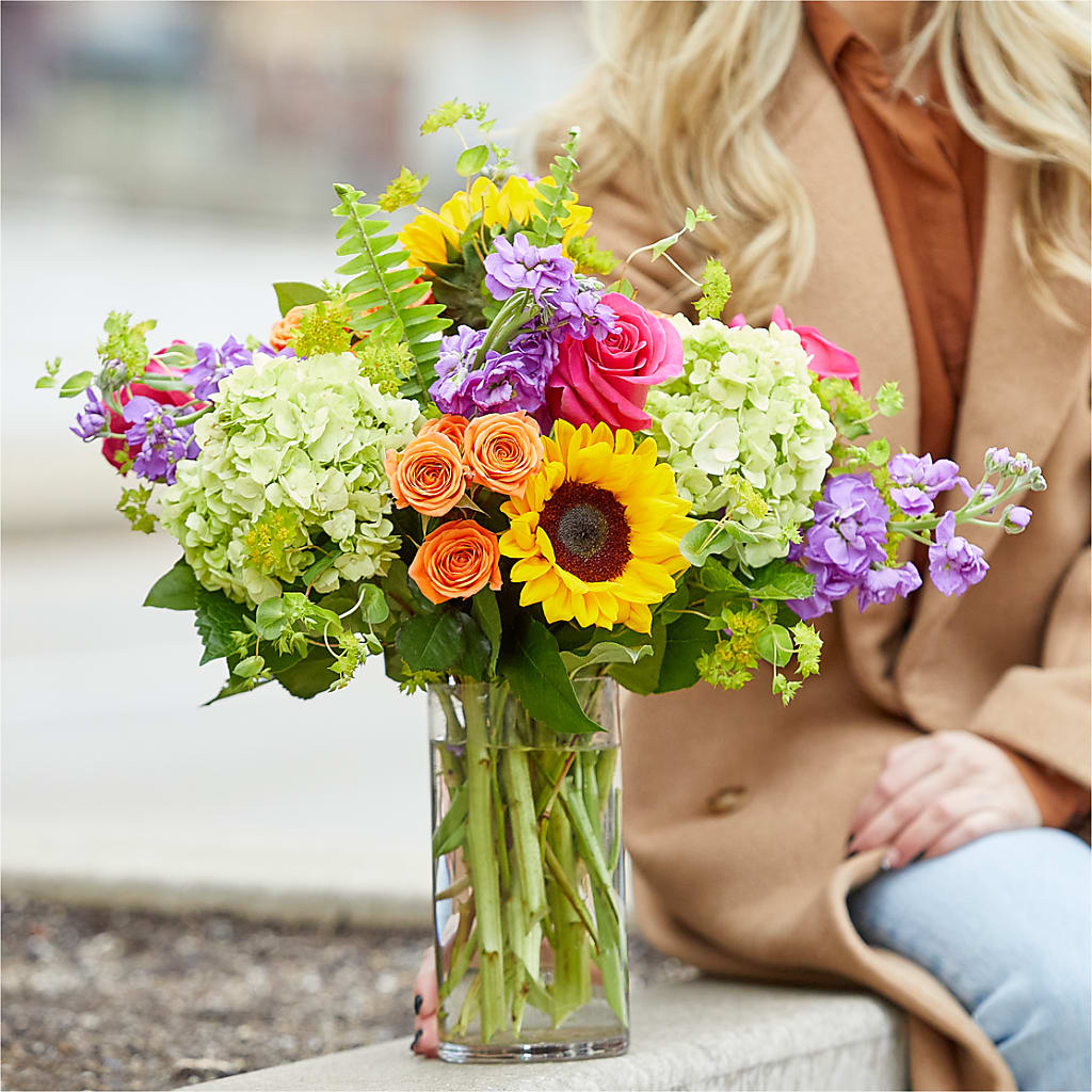 Vibrant Greetings Bouquet – MARIE'S FLOWER & GIFT SHOPPE INC, Moultrie GA