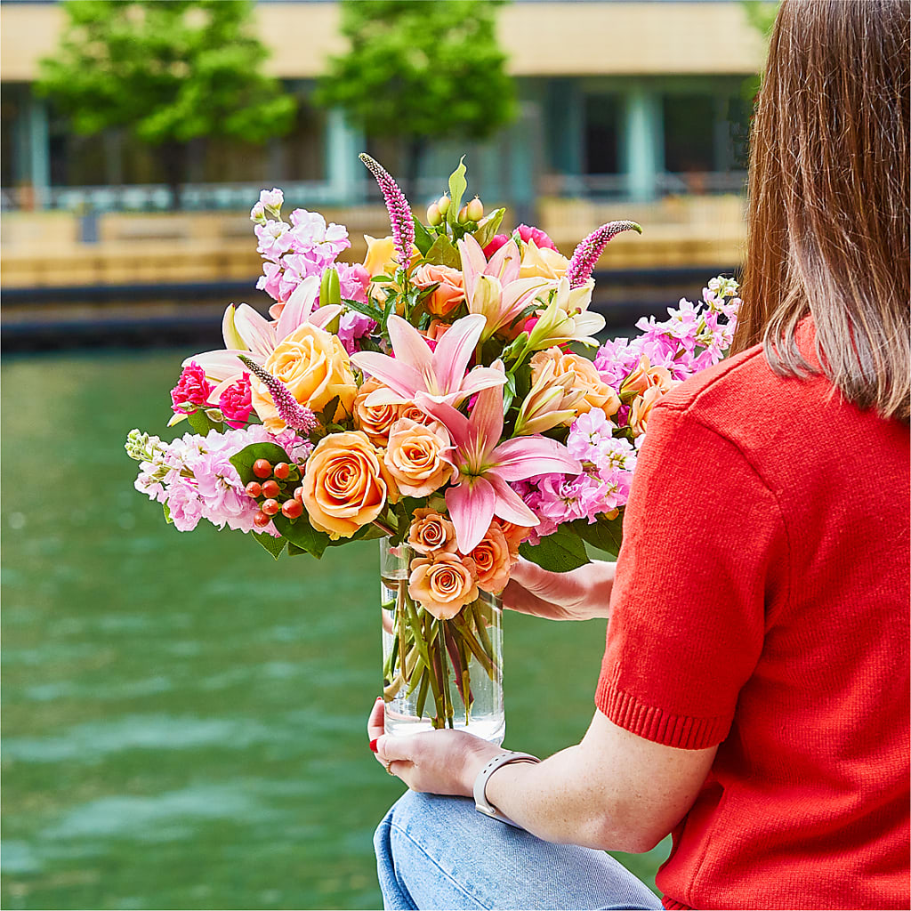 Bisous Bouquet – MARIE'S FLOWER & GIFT SHOPPE INC, Moultrie GA